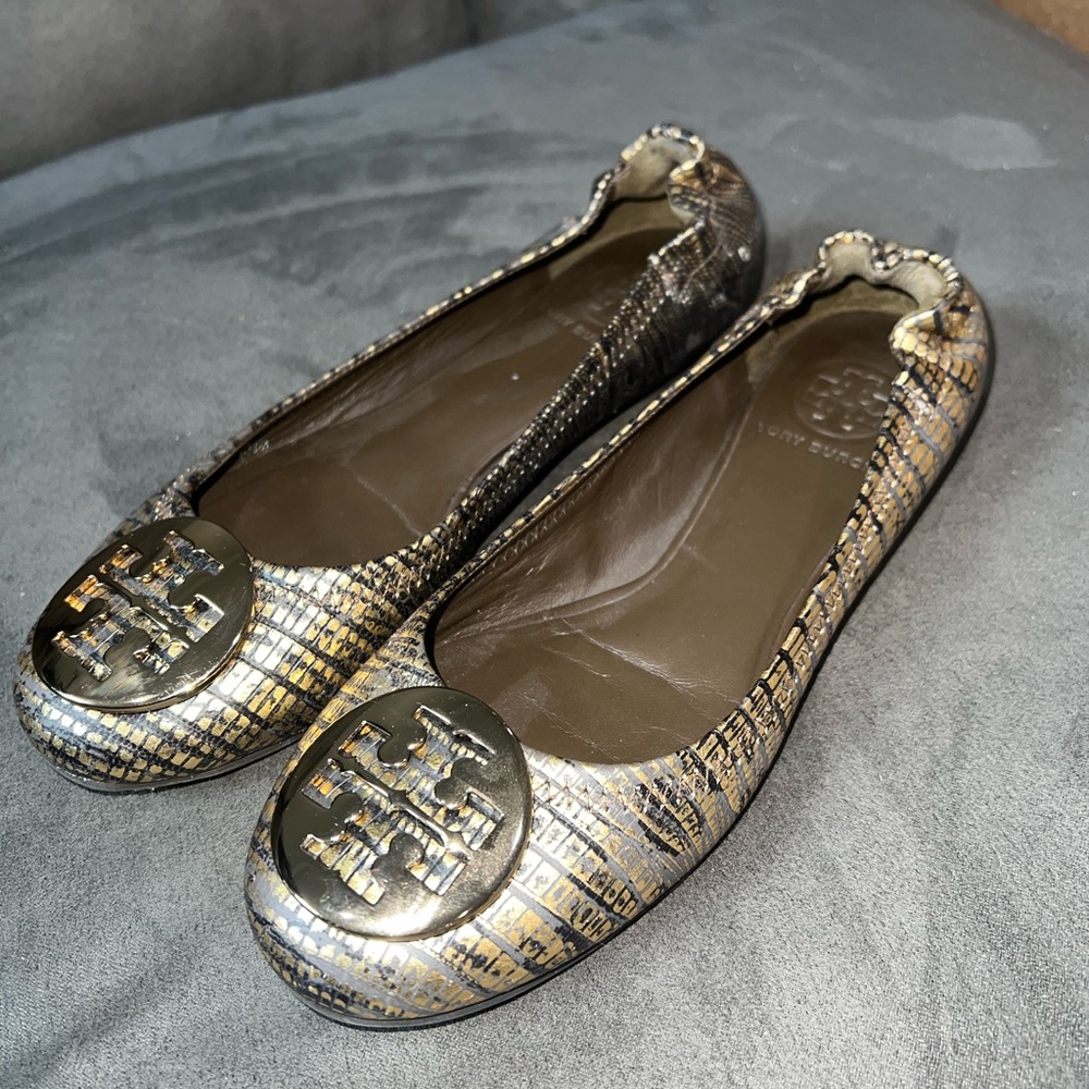 Tory Burch Flats Gold and Black Size 6.5
